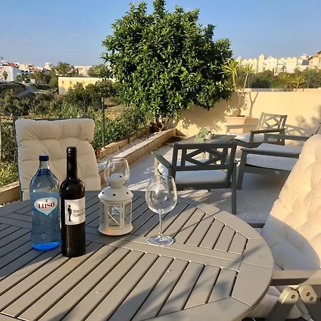 Spacious Pool & Patios * Albufeira