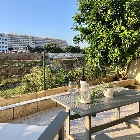 Διαμέρισμα Spacious Pool & Patios *